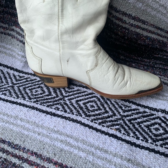 Cowboy boots - Picture 2 of 11